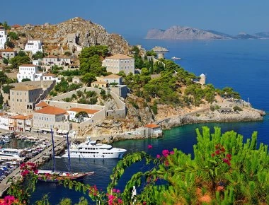 Η Περιφέρεια Αττικής ζήτησε να κηρυχθεί η Ύδρα σε κατάσταση εκτάκτου ανάγκης (φωτό)